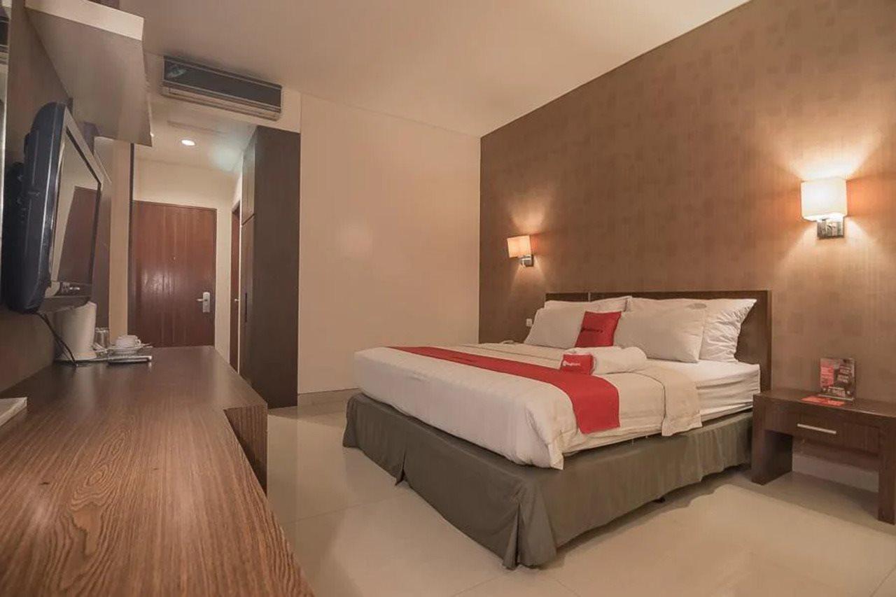 Hotel Naval Бандунг Экстерьер фото